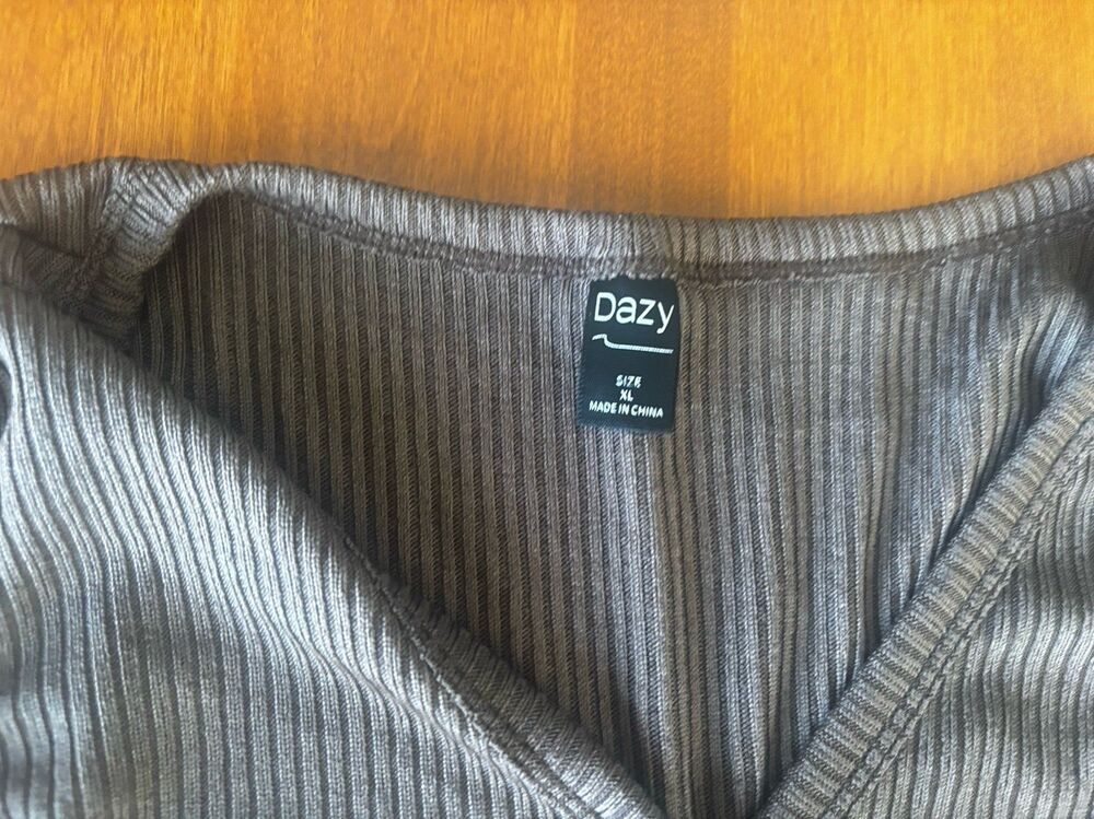 Grey Crop Cardigan with Ruffle Hem - Picture 2 of 3
